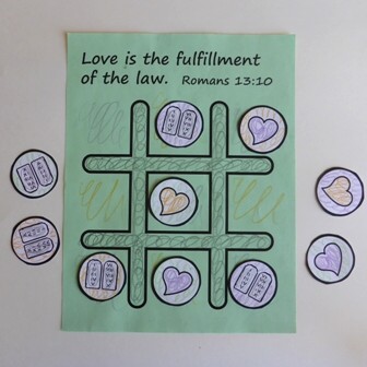 Draw a large Tic Tac Toe grid.  Write a memory verse with phrases over the net.  Ask everyone to recite the verse as they take turns playing.  Tic Tac Toe Bible Verse Memory Skill |  Mr. Mark's classroom #BibleSkills #TicTacToe #Reviewgame.